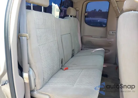 2003 Toyota Tundra Sr5 V8 z USA, uszkodzony, nr VIN 5TBRT34153S419247